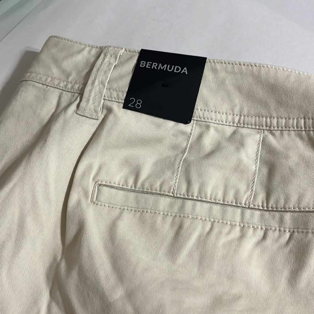 NWT Lane Bryant Khaki Bermuda Shorts Size 28W - Picture 2 of 8